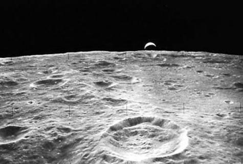 月球惊现二战飞机?说出来你可能不信