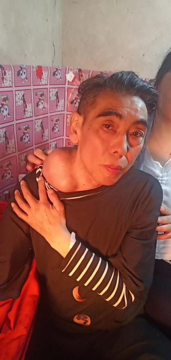 红毛皇帝顾东林去世尬舞网红被嫌弃的一生2