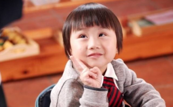 小小彬的父亲叫做小彬彬,他还有一个弟弟叫做迷你彬,他们家族被