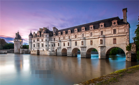 舍农索城堡,在欧洲乃至法国都不算特别大的城堡,但所属庄园与花园却