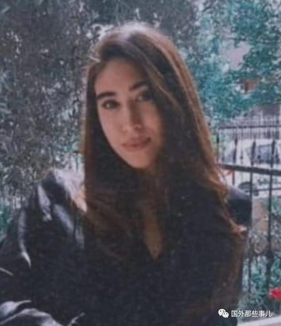 21岁女孩网红点打卡自拍 50米高悬崖坠落身亡 看看头条 中华网