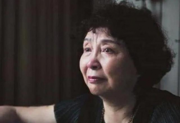71岁老人盛海琳，11年前冒死生下双胞胎，采访时：若有来生绝不要