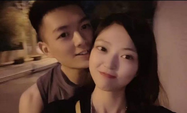 他也大方透露一定会和王妍之步入婚姻的殿堂.