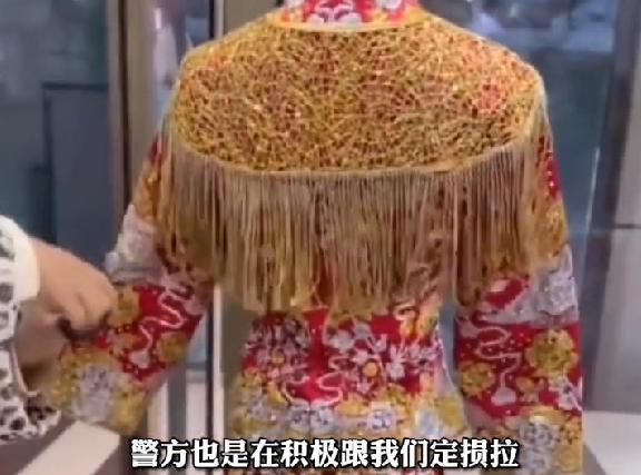 重庆女子怒剪32件婚纱，会涉嫌哪些法律责任？