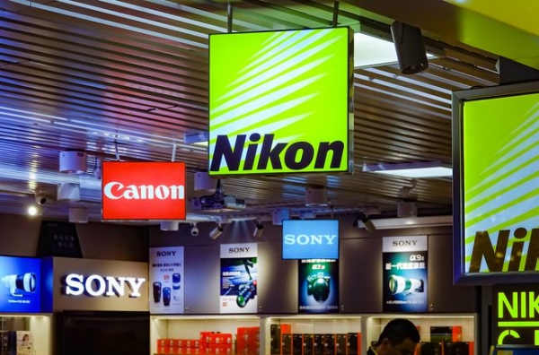 佳能尼康中国关厂裁员员工30年岁月换150万补偿款