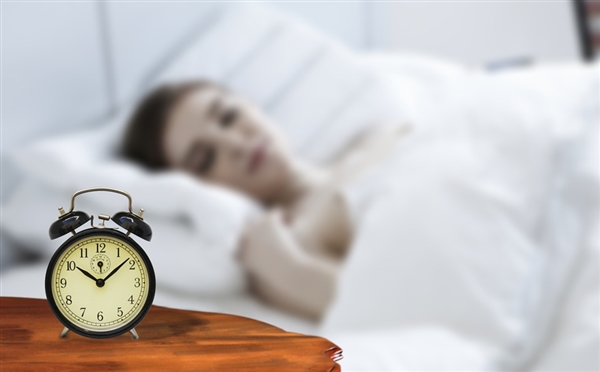 近4成国人0点之后才入睡 专家：睡眠不足5小时更容易引发癌症