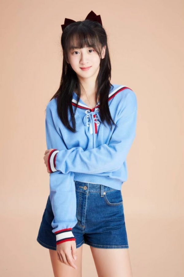 对于女儿平安长大,叶一茜田亮都很开心,叶一茜只希望森碟新的一岁继续