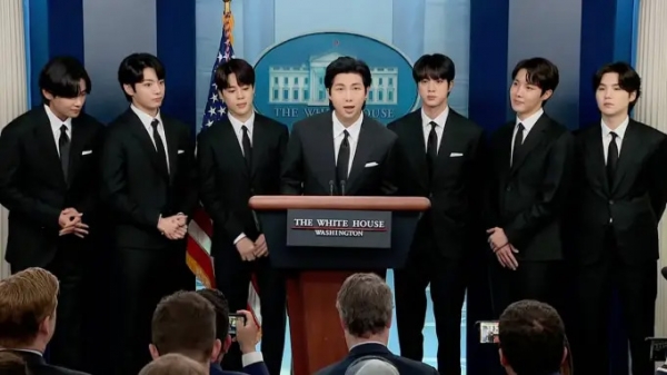 防弹少年团在白宫新闻办公室演讲，韩媒：记者对世界级明星很感兴趣