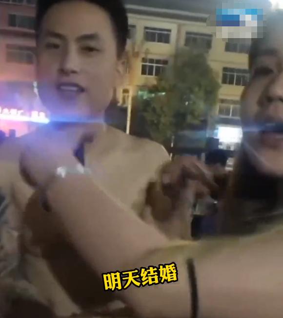 95后情侣交往不到24小时领证 看到结婚证朋友惊呆 晚上偶遇决定 95后情侣交往不到24小时领证 看到结婚证朋友惊呆 晚上偶遇决定