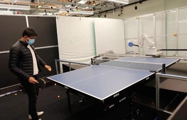 谷歌开发乒乓球机器人 可连续对打340次！