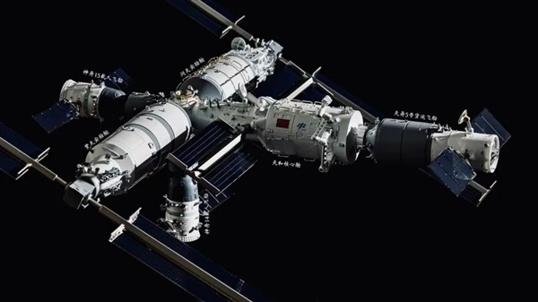 航天员在太空呼吸的氧气从哪来？央视揭秘：空间站氧气可100%再生