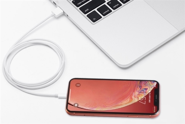 网传苹果官方iPhone电池保养小技巧引争议：被吐槽用手机太累了