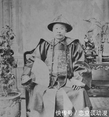 清朝罕见老照片 旗头女子穿着高跟鞋 第二张是清代的二品大臣 看看头条 中华网