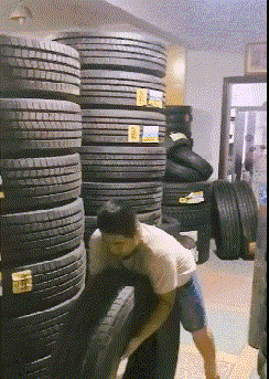 妹子|爆笑GIF：妹子你这是吃饱了没事做了吗