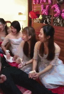 朴实|搞笑GIF：自行车：你下去，我去给你超车去