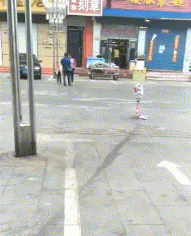 插兜|搞笑GIF趣图：想看看女朋友有没有整容，这样就对了！