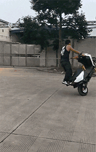 硅胶|搞笑gif,我想这是一个新开的硅胶娃娃,你们要不要这么坑