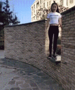 哥们|搞笑GIF趣图:哥们,你赶快醒醒,哈喇子都流出来了