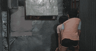 替身|搞笑GIF：我看到小骨的替身了。