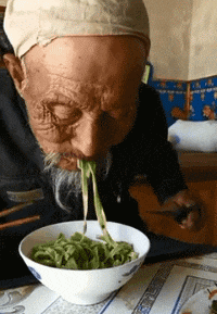 孩子|搞笑GIF：熊孩子：敌不动我不动！