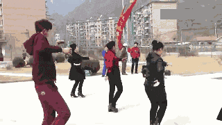 骨科|搞笑GIF: 确认过眼神, 你是半斤我是八两