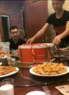 秀发|搞笑GIF：姐姐这一头迷人的秀发实在太美了。。。