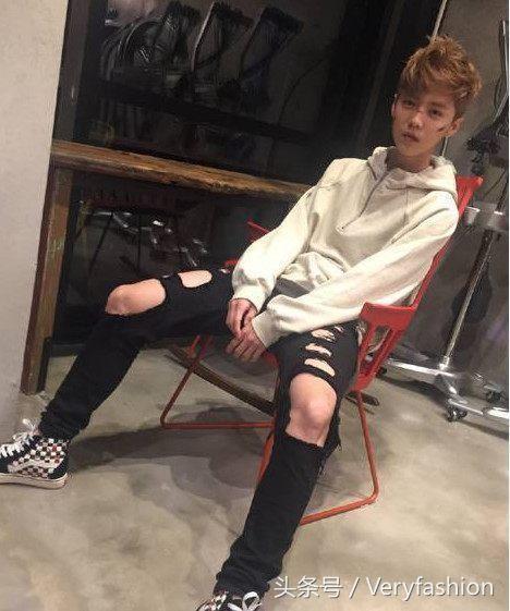 王俊|妈！别再帮我补裤子了！看王俊凯鹿晗这样穿才最fashion
