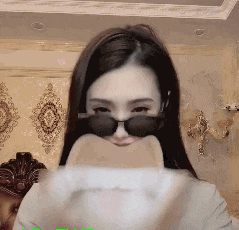 车展|搞笑GIF：我是来看车展的，真的！！