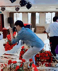 晶体|搞笑GIF：原来攻城是这么拍出来的