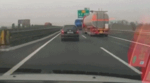 紧身|搞笑GIF:闪避技能点满