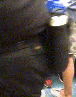 之间|搞笑GIF: 我感觉这三位小哥之间一定有故事