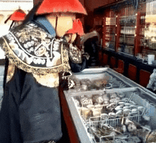 天都|搞笑GIF：最近一个礼拜，女友每天都会给我下面吃，真是美味