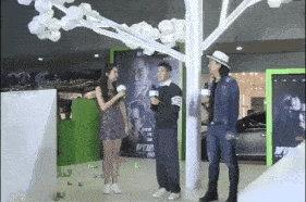 四川|爆笑GIF图:女儿说让我出去跟她练练,她是不是发现了什么?