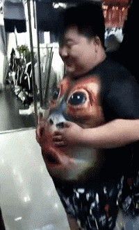 摄影师|搞笑GIF:现在情侣都流行这样骑车了?