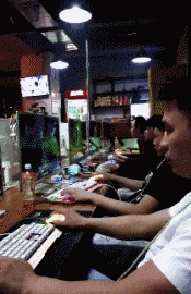 清流|搞笑GIF:网吧里的一股清流