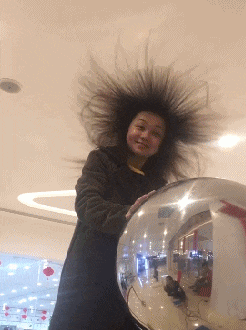 叛徒|搞笑GIF：鸭子：大家快注意一下，我们里面是不是出叛徒了