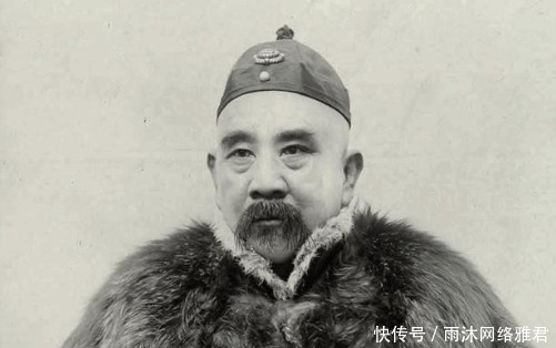 张勋复辟老照片:图3溥仪坐上龙椅,图5是张勋三姨太! - 看看头条_中华网
