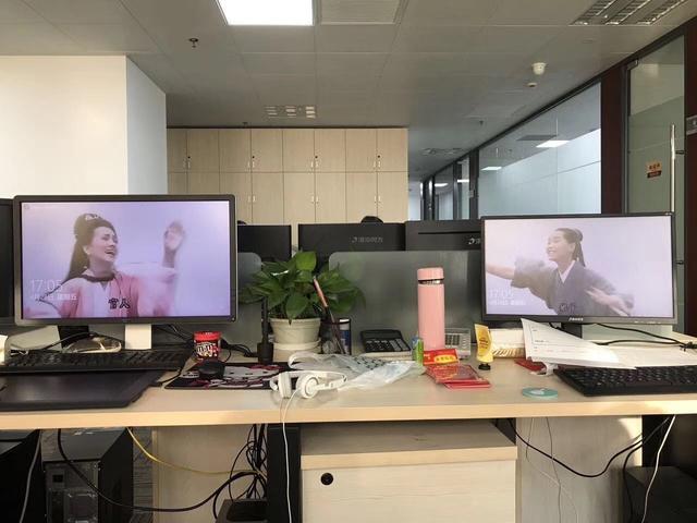 媳妇|小盆友的眼神,把孩子扔给我,你们想去干嘛