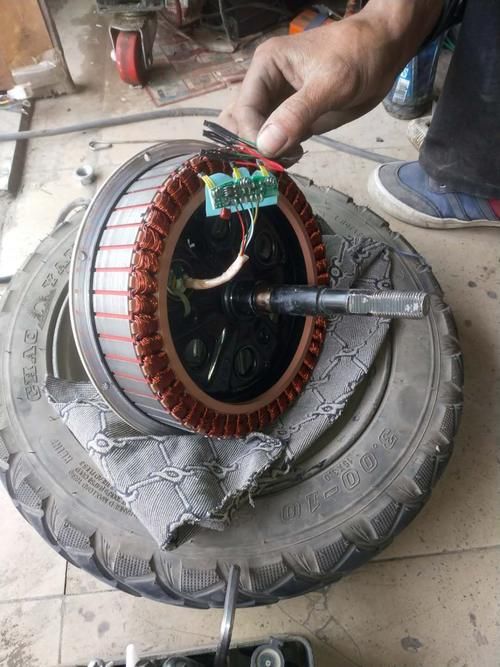 想要知道电动车的电机功率大小,师傅教你一把螺丝刀就能辨别出来