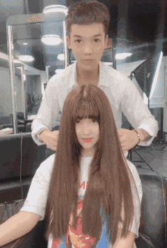 瓜子脸|搞笑GIF:确实是瓜子脸啊,西瓜子也是瓜子啊~