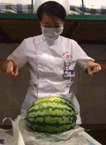 兄弟|搞笑GIF趣图：妹纸你这是练的什么神功？好腰力！