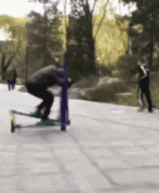 滑冰|搞笑GIF:看看我们大东北,滑冰这玩意根本就不用学的