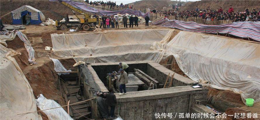 李鸿章的墓被炸开发现2块重30斤金砖鉴定结果让人失望
