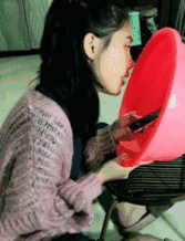 小鱼|搞笑GIF趣图:兄弟,咱能放过这些可怜的小鱼吗?