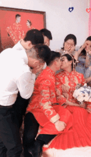 尴尬|搞笑GIF趣图:美女，跨栏既尴尬又危险，你还是走人行道吧！