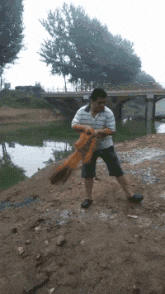 妹子|搞笑GIF:哥们,你是有多急,时刻准备着要出发?收敛点吧,免得交警看到尴尬