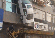 大爷|搞笑GIF：快还是你快，对不对另说