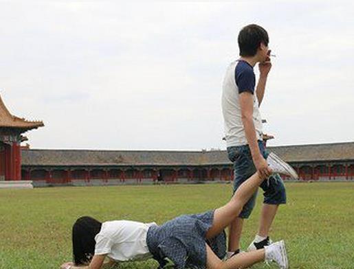 不要|搞笑GIF: 原来烫发是这么烫的, 我读书少你不要骗我