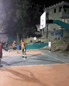 节奏|搞笑gif：看它摆动的节奏，你们知道在放什么音乐吗？