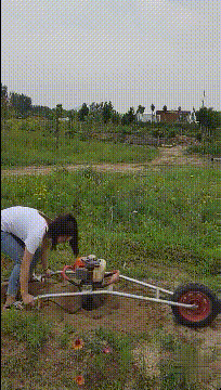 只要功夫深|搞笑GIF：姑娘，你这个办法不错！走的有点快了！慢点！